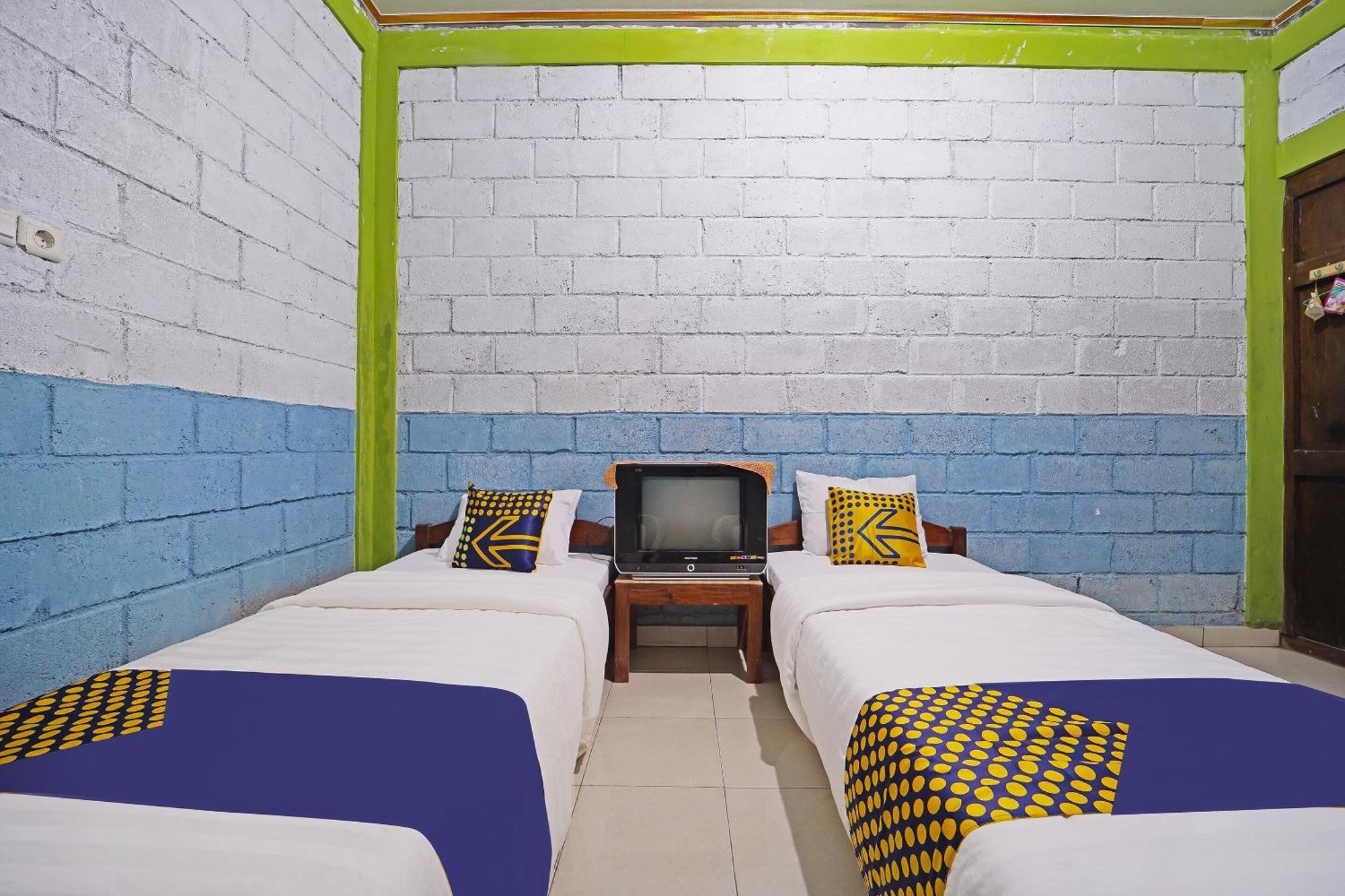 SPOT ON 91085 Griya Estu Wening Otel Sleman  Dış mekan fotoğraf