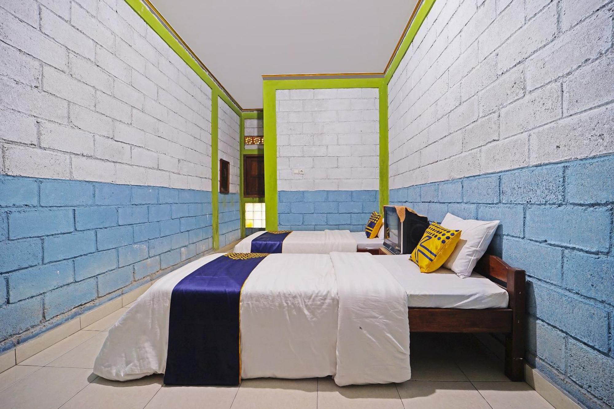 SPOT ON 91085 Griya Estu Wening Otel Sleman  Dış mekan fotoğraf