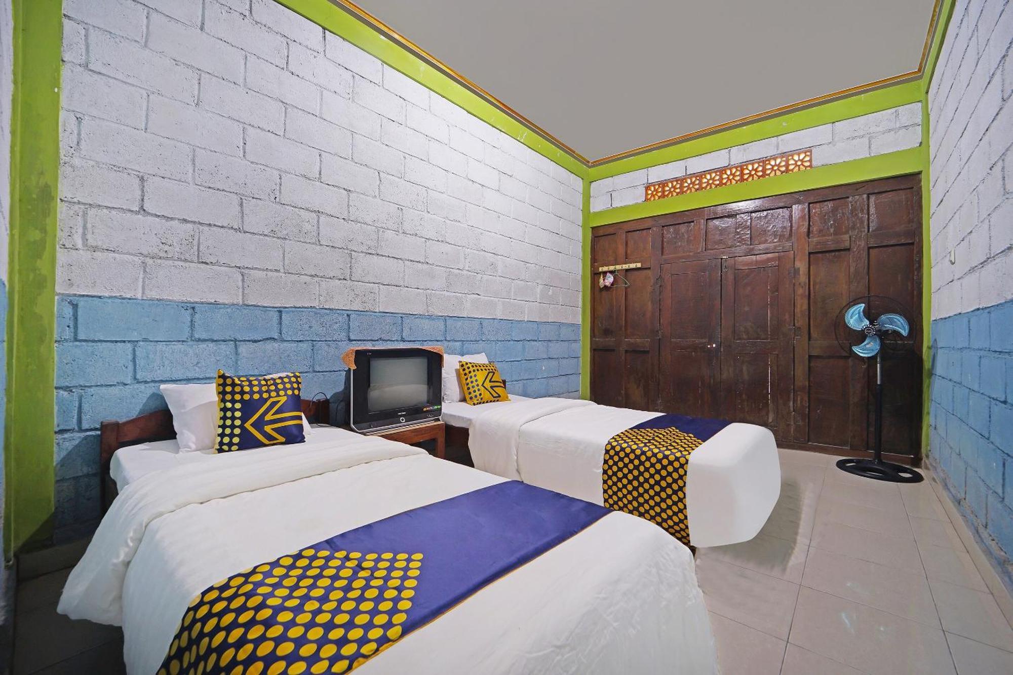 SPOT ON 91085 Griya Estu Wening Otel Sleman  Dış mekan fotoğraf