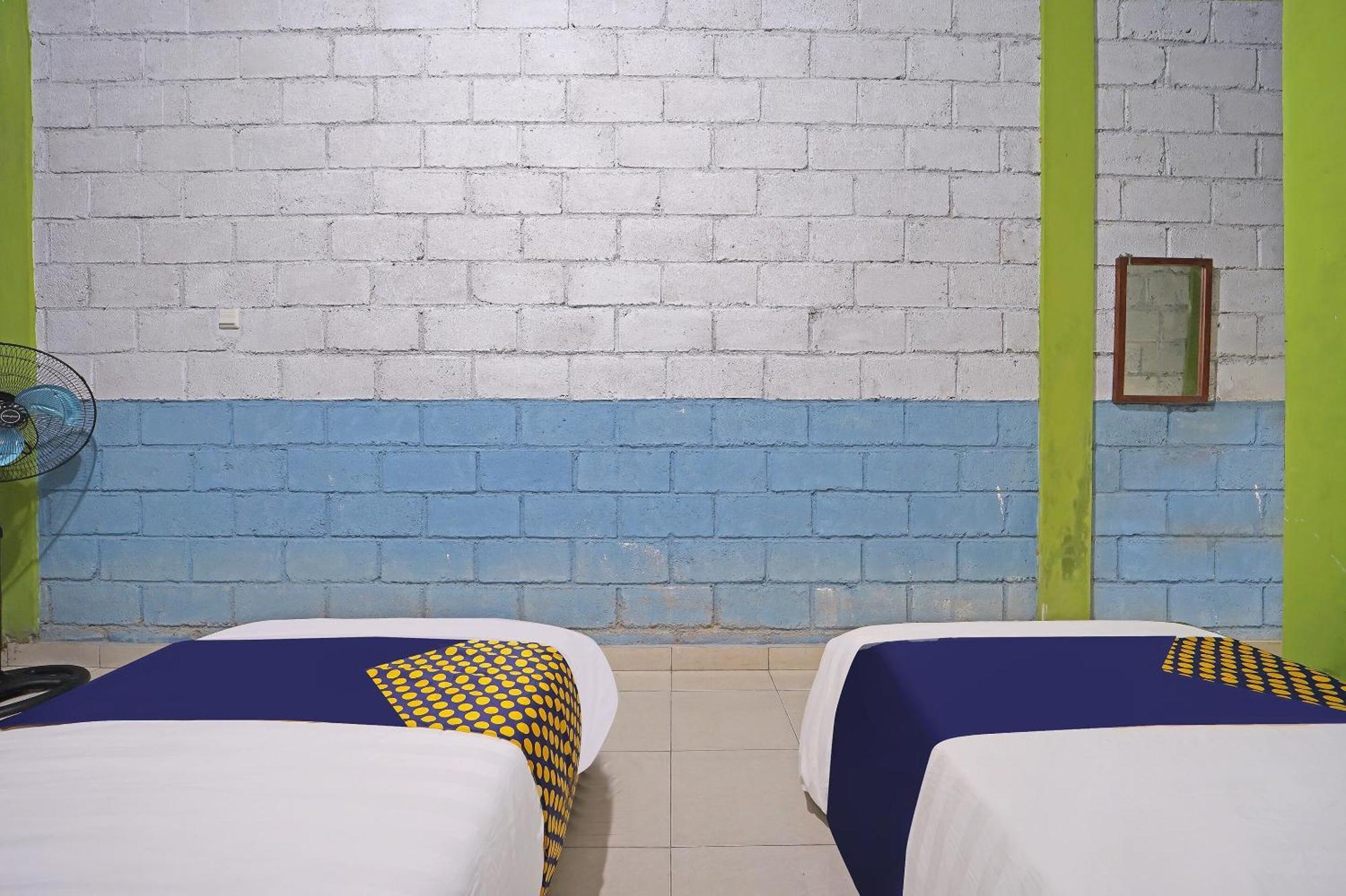SPOT ON 91085 Griya Estu Wening Otel Sleman  Dış mekan fotoğraf