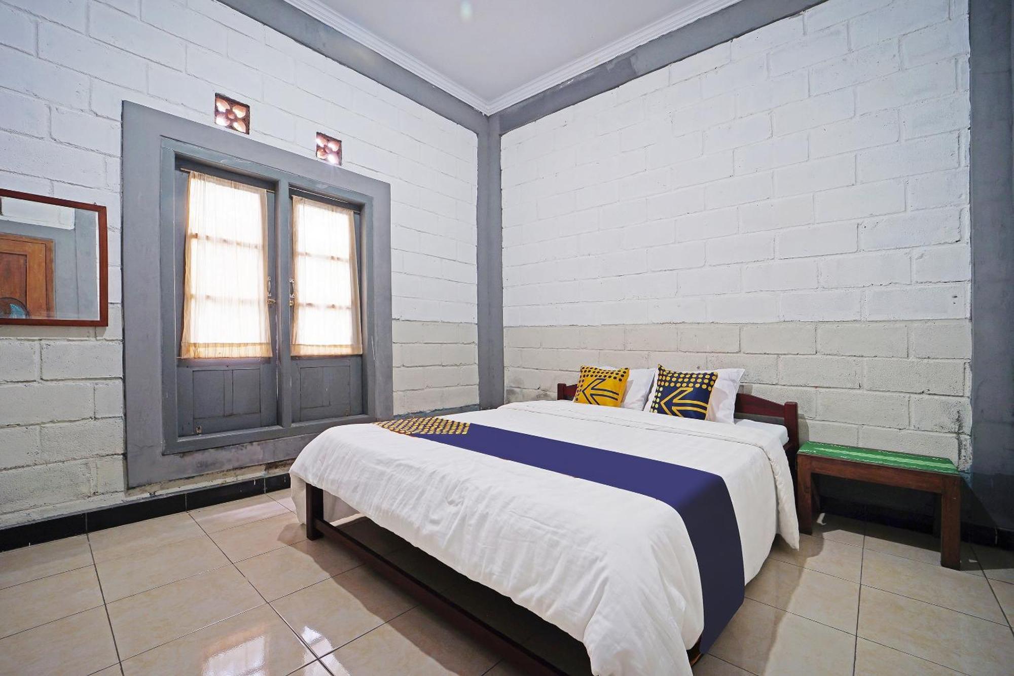 SPOT ON 91085 Griya Estu Wening Otel Sleman  Dış mekan fotoğraf